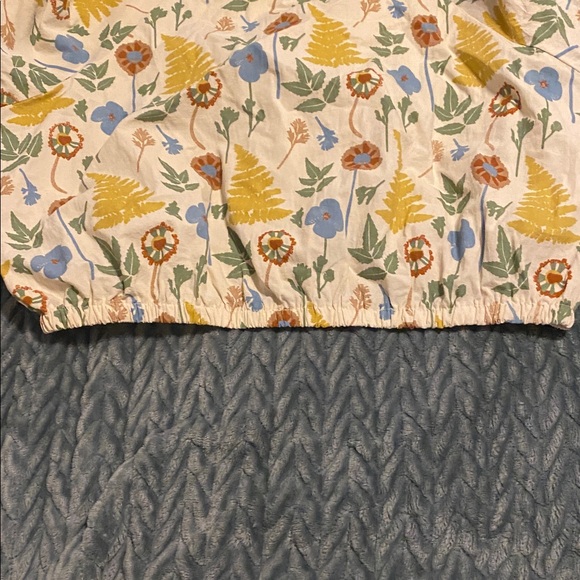 Floral Patterned Blouse - Picture 4 of 4